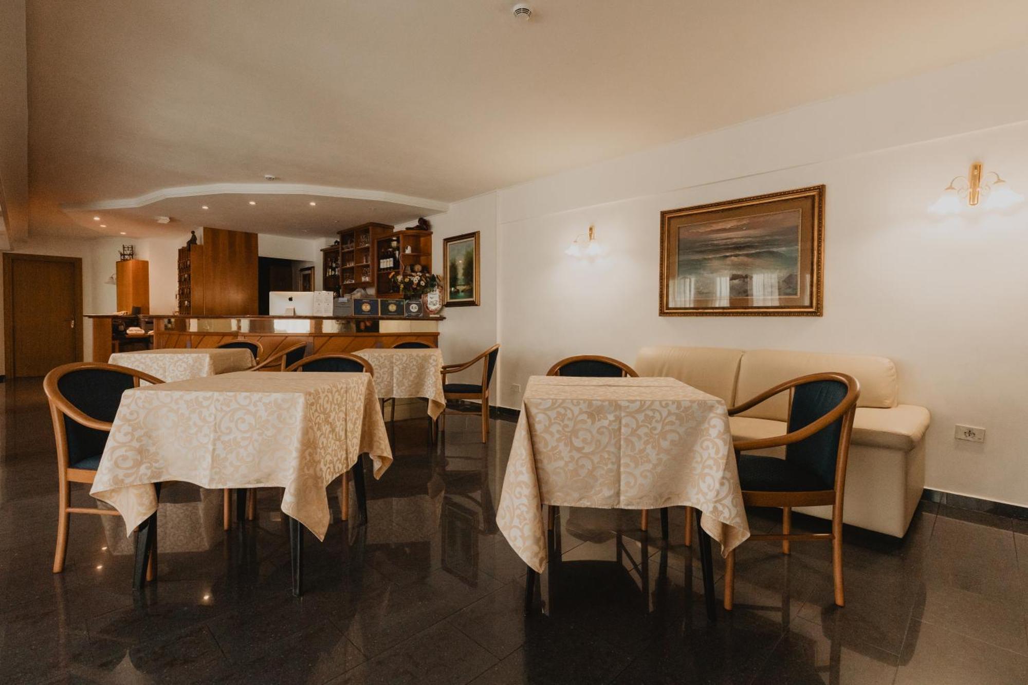 Hotel Bellavista Grado Buitenkant foto